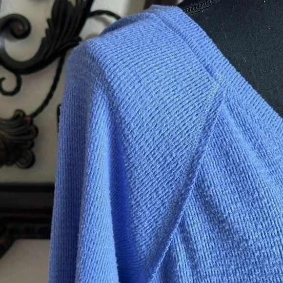 Wildfox Ocean Blue Plush Haley Waffle Knit V-Neck Top Large - Picture 8 of 16